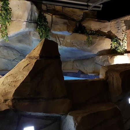 Le Lodge Origin Sainte-Suzanne Bagian luar foto