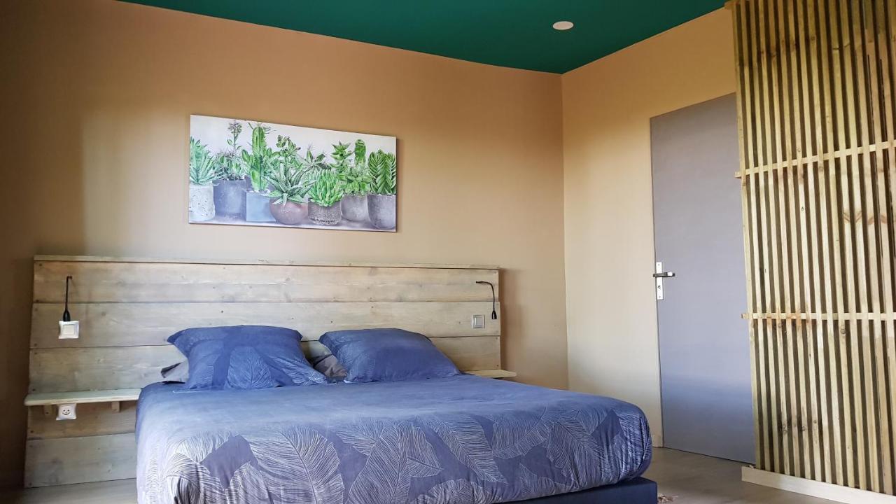 Le Lodge Origin Sainte-Suzanne Bagian luar foto