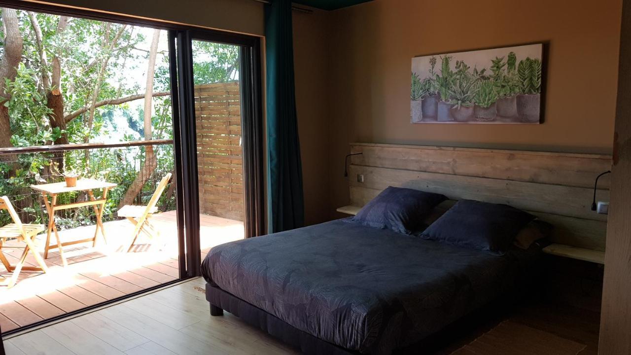 Le Lodge Origin Sainte-Suzanne Bagian luar foto