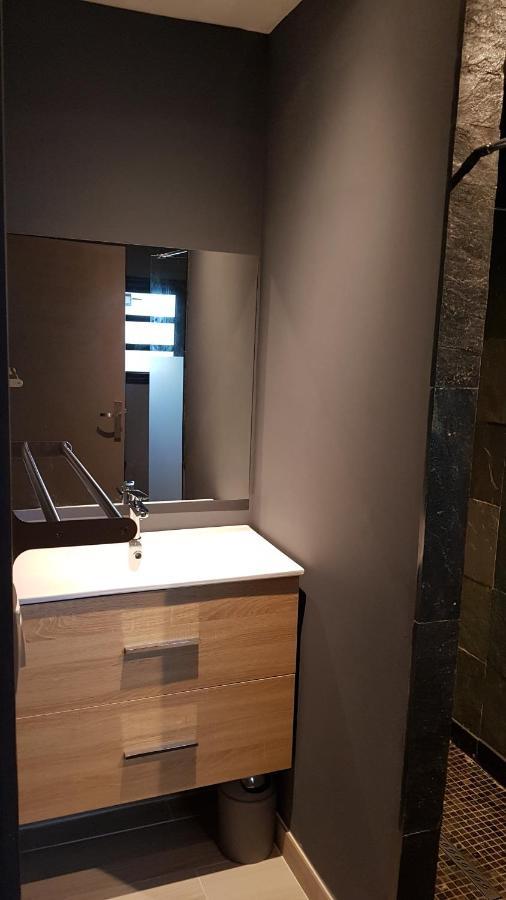 Le Lodge Origin Sainte-Suzanne Bagian luar foto